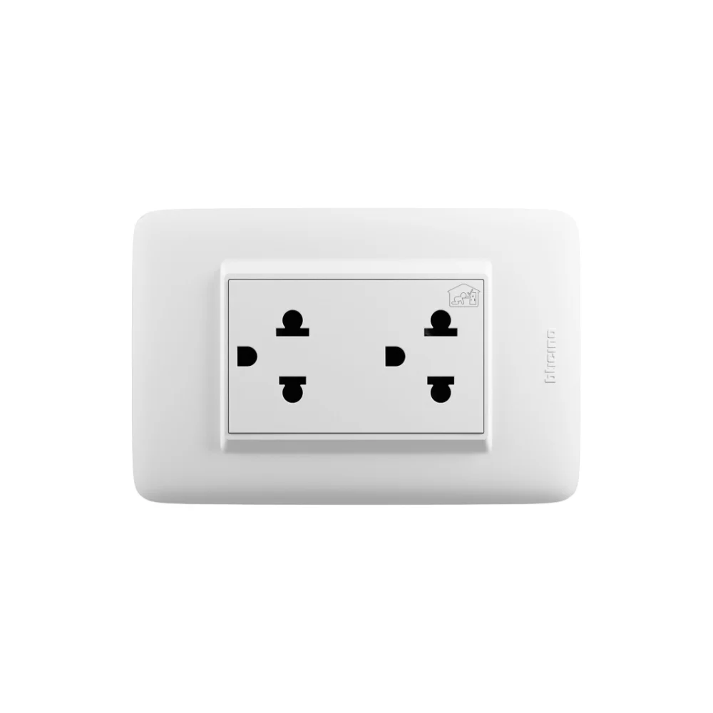 Tomacorriente dúplex 2P+T EU/US blanco mate Bticino Domino Sencia Plus AP1222B